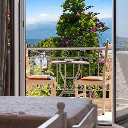 Hôtel Alexandros B à Nikiana Extérieur photo
