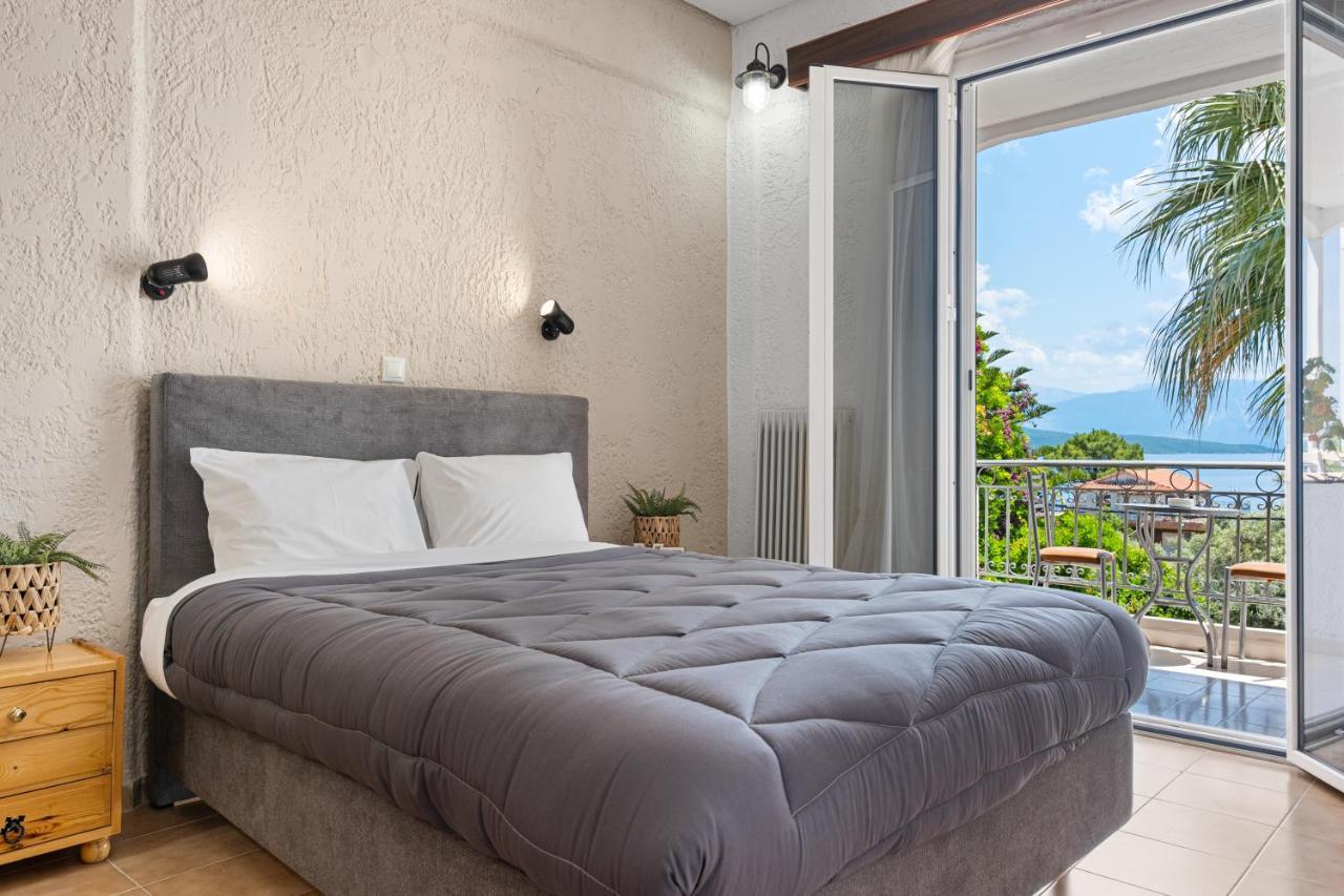 Hôtel Alexandros B à Nikiana Extérieur photo