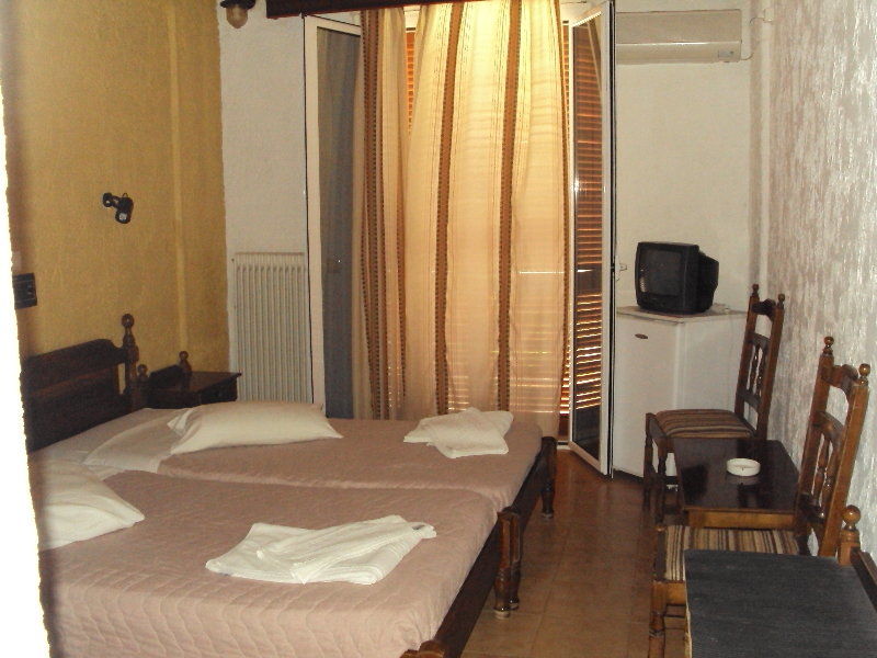 Hôtel Alexandros B à Nikiana Extérieur photo